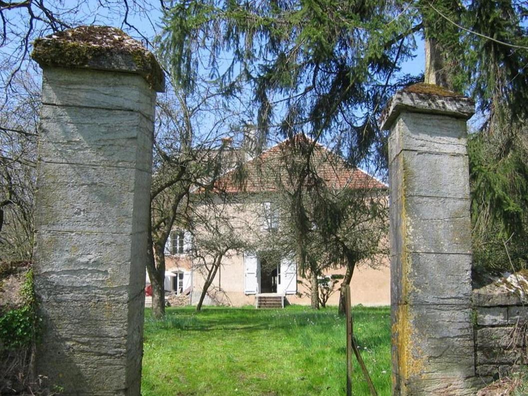 Le Relais Du Passe-Heures Cenans Luaran gambar